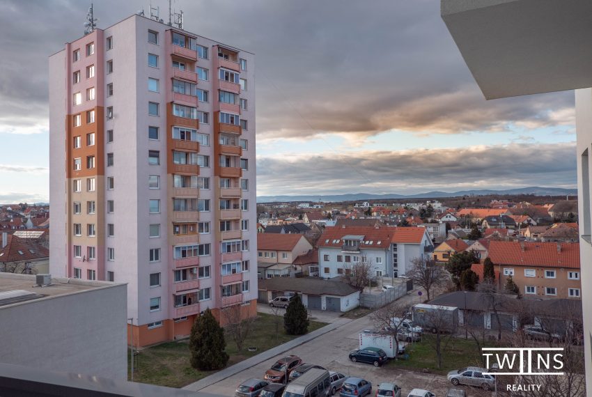 vyhlad na karpaty zo spalne_