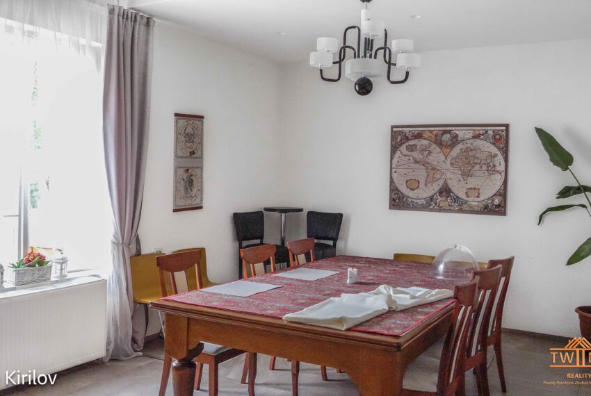 salonik za kuchynkou