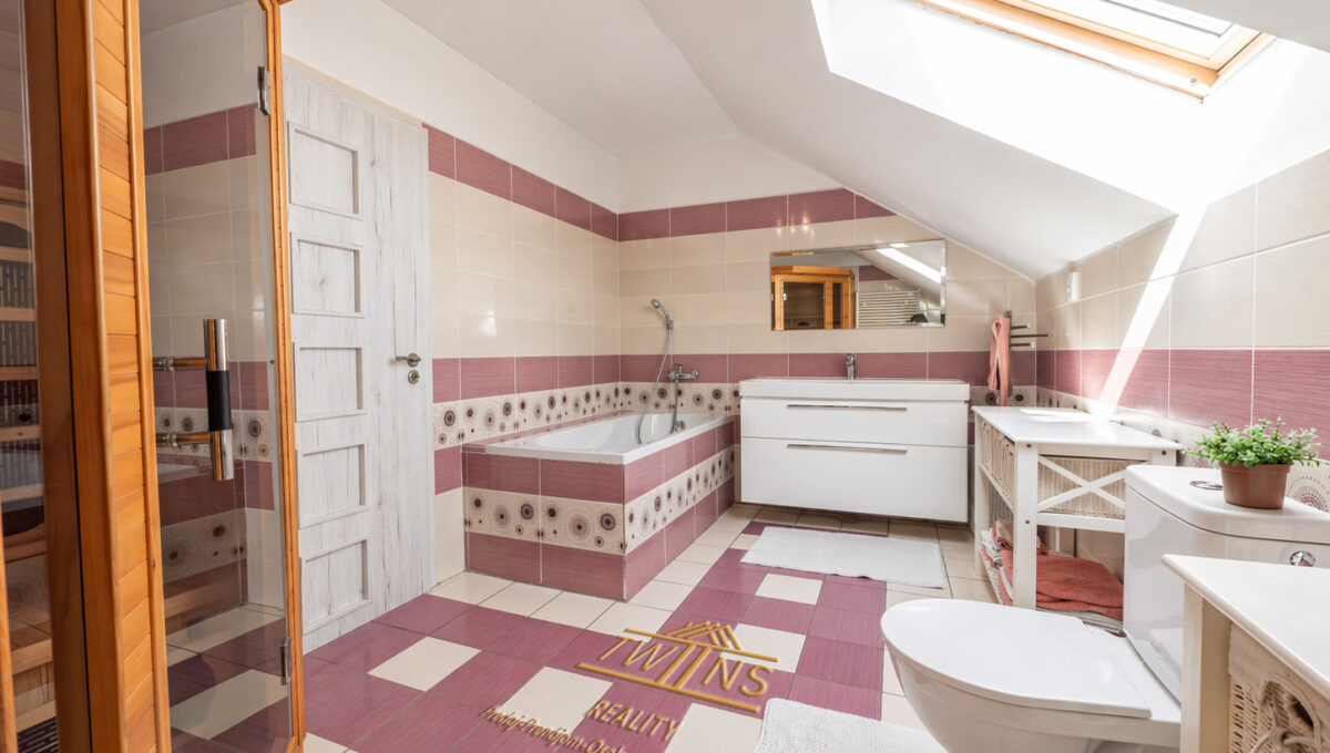 kupelna na 1 poschodi