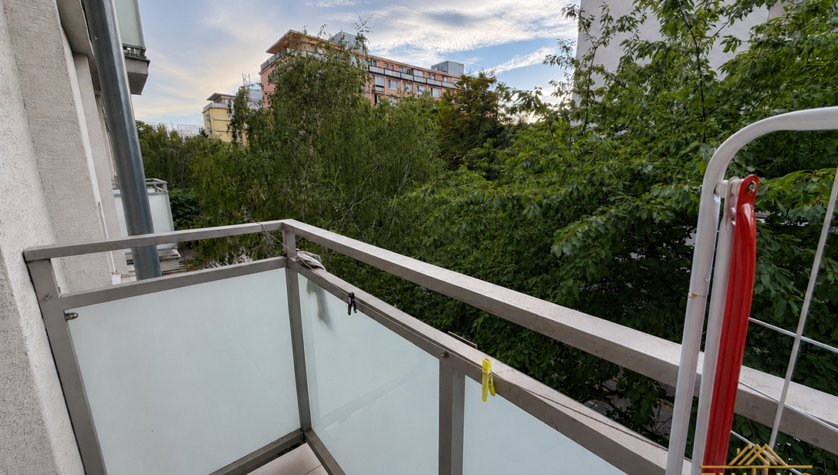 balkon z kuchyne